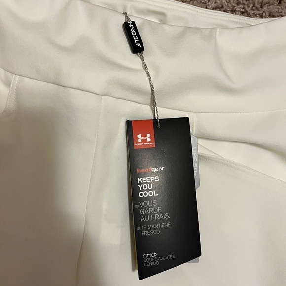 NEW WITH TAGS Under Armour Golf Shorts - Picture 5 of 5